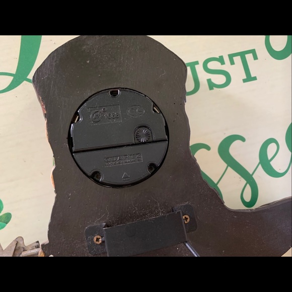 Clock - Picture 3 of 3